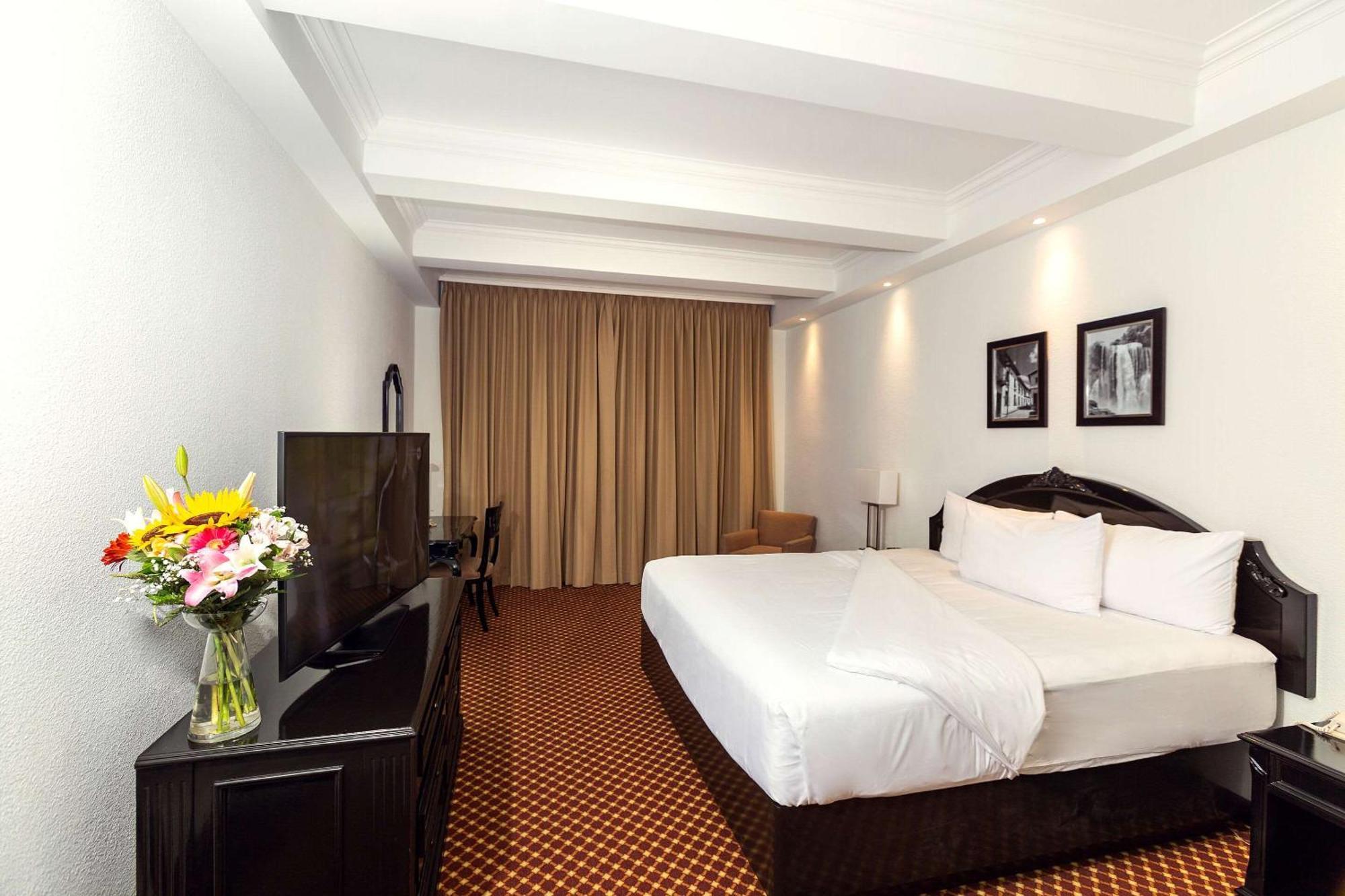 Clarion Hotel Real Tegucigalpa Bagian luar foto